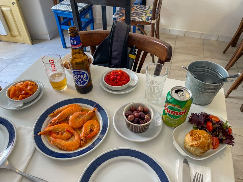 Tapas, Sumol Ananas und Super Bock im Com Espinhas