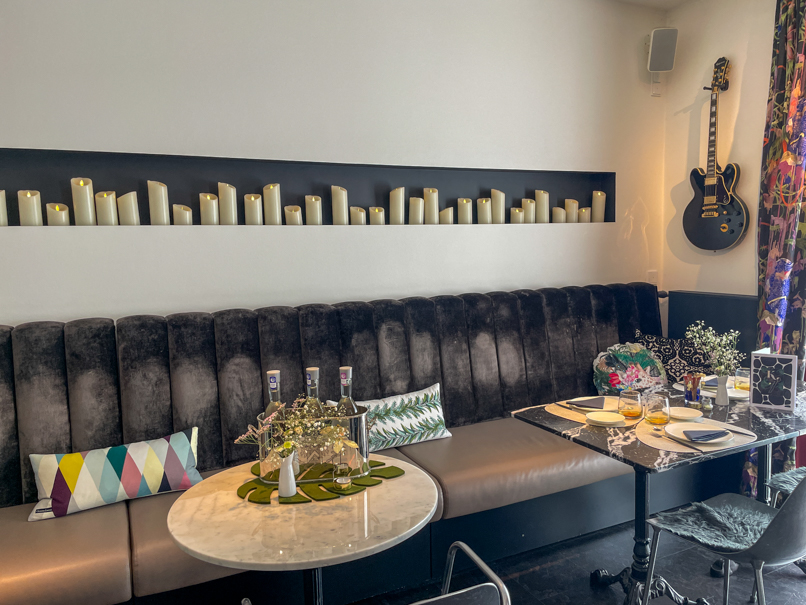 Der Frühstücksbereich im Boutique Hotel K7.