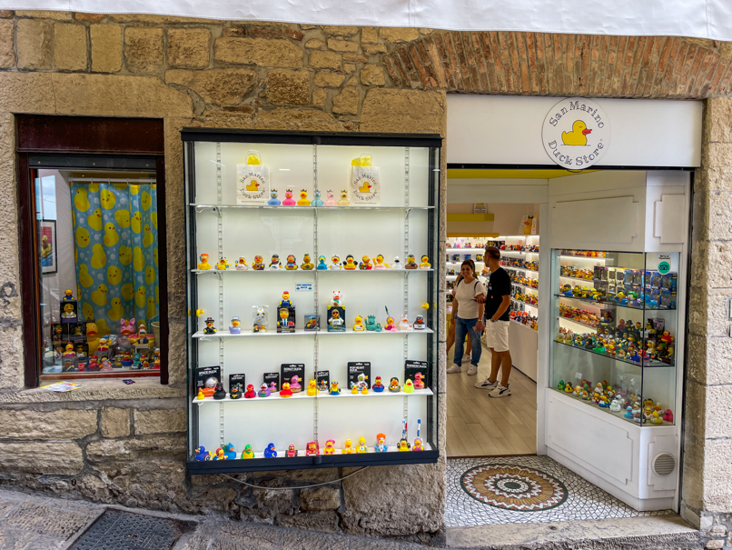 Außenansicht Duck Store San Marino